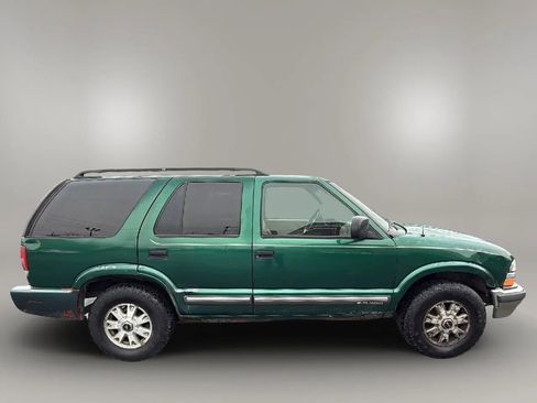 Used 2000 Chevrolet Blazer LT w/ LT Preferred Equipment Group AWD/4WD image 6