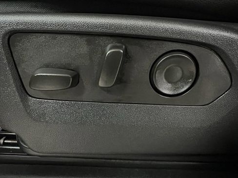 Used 2023 Chevrolet Silverado 1500 ZR2 image 21