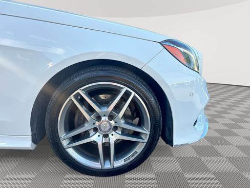 Used 2016 Mercedes-Benz E 400 Sedan image 31