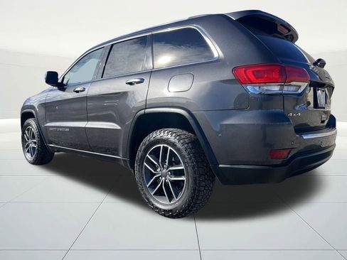 Used 2019 Jeep Grand Cherokee Limited w/ Luxury Group II image 3