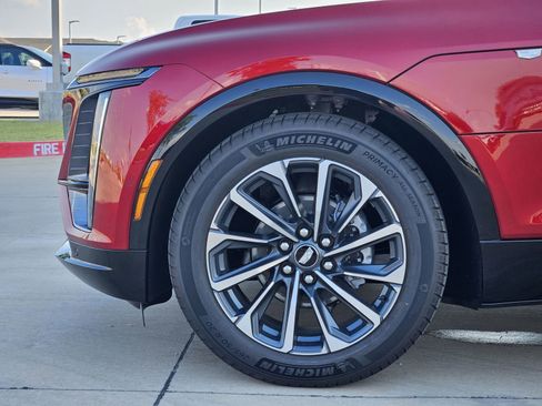 New 2025 Cadillac Lyriq Sport AWD/4WD image 10