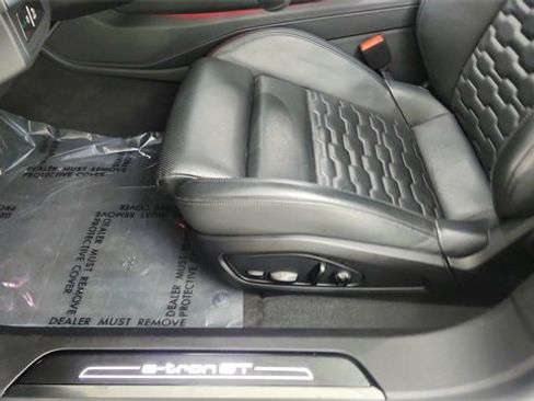 Used 2022 Audi e-tron GT Prestige w/ Prestige Package image 34