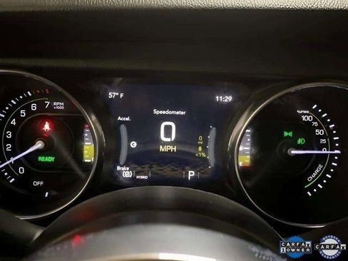 Used 2023 Jeep Wrangler Unlimited Sahara w/ Cold Weather Group image 8