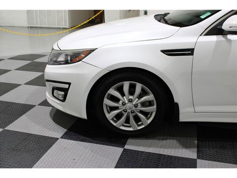 Used 2015 Kia Optima EX w/ EX Premium Package image 10