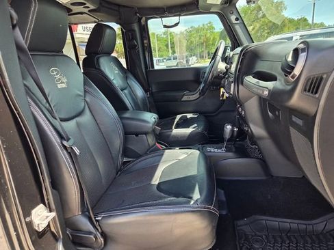 Used 2018 Jeep Wrangler Unlimited Sport S AWD/4WD image 18