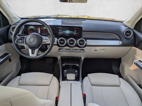 Used 2022 Mercedes-Benz GLB 250 image 19