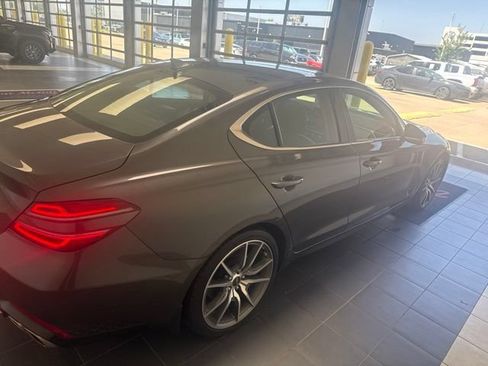 Used 2023 Genesis G70 2.0T RWD image 6