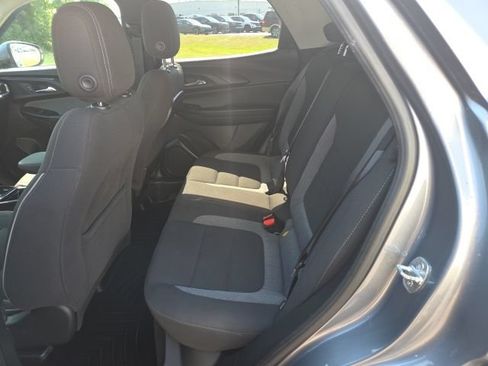 Used 2022 Chevrolet TrailBlazer LT w/ Convenience Package FWD image 35