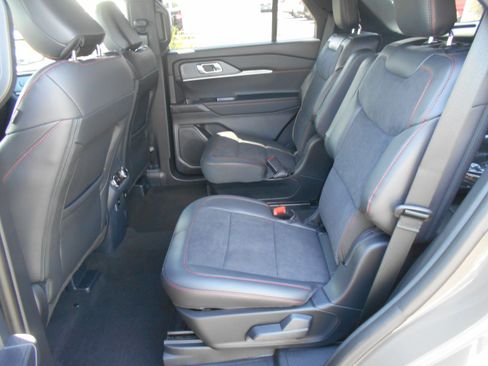 New 2026 Ford Explorer ST AWD/4WD image 8