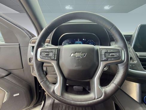 Used 2022 Chevrolet Tahoe Z71 w/ Luxury Package AWD/4WD image 15