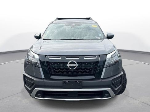 Used 2025 Nissan Pathfinder Rock Creek AWD/4WD image 3