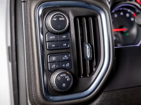 Used 2021 Chevrolet Silverado 1500 RST image 33