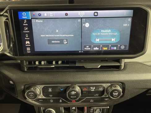 Used 2024 Jeep Gladiator Sport image 21