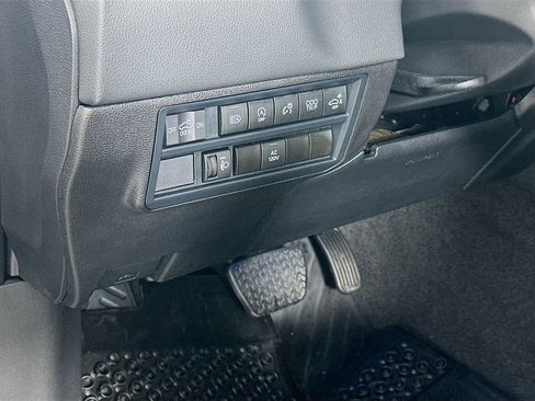 Used 2024 Toyota Tundra Limited image 10