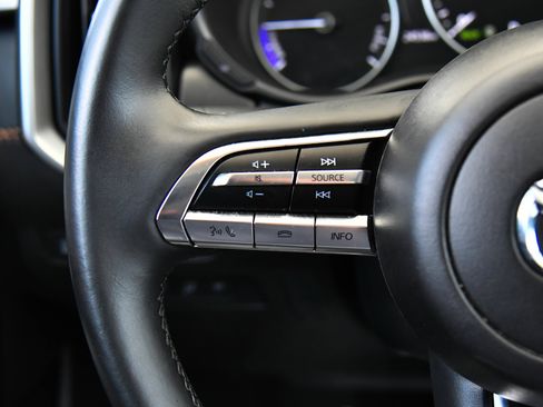 Used 2025 MAZDA CX-50 AWD 2.5 Hybrid w/ Premium Pkg image 31