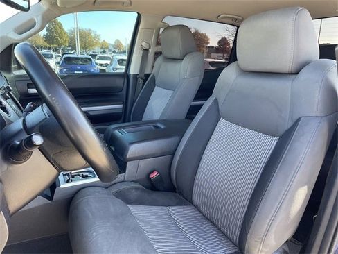 Used 2015 Toyota Tundra SR5 w/ SR5 Upgrade Package image 22