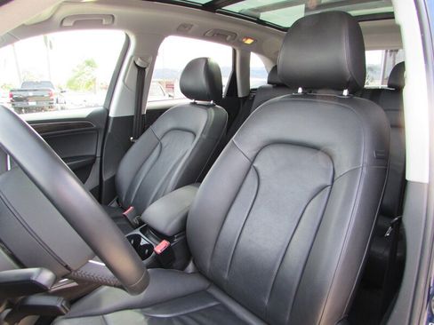 Used 2014 Audi Q5 2.0T Premium Plus w/ Premium Plus Package AWD/4WD image 11