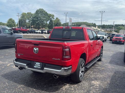 Used 2024 RAM 1500 Laramie AWD/4WD image 4