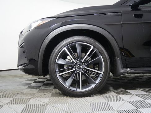 Used 2025 INFINITI QX50 Sport image 7