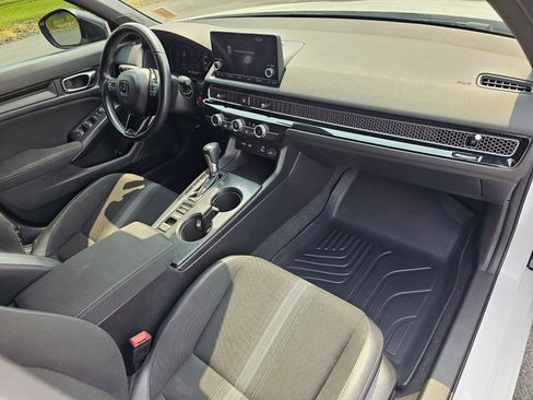 Used 2023 Honda Civic Sport image 11