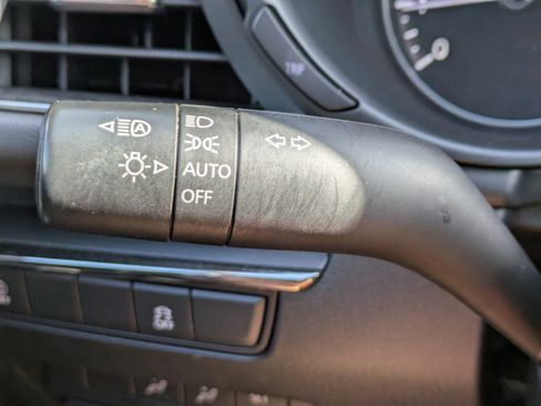 Used 2023 MAZDA MAZDA3 s image 25