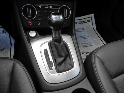 Used 2016 Audi Q3 2.0T Premium Plus w/ Technology Package image 11