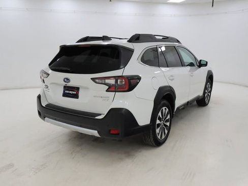Used 2024 Subaru Outback Limited XT image 3