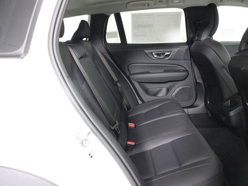 New 2026 Volvo V60 B5 Cross Country Plus w/ Climate Package AWD/4WD image 11