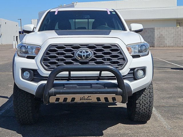 Used 2020 Toyota Tacoma TRD Off-Road w/ Technology Package AWD/4WD image 2