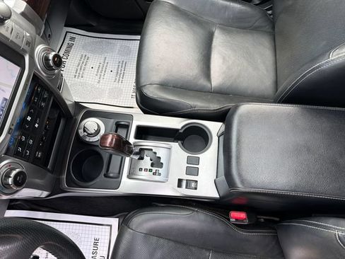 Used 2018 Toyota 4Runner Limited AWD/4WD image 27