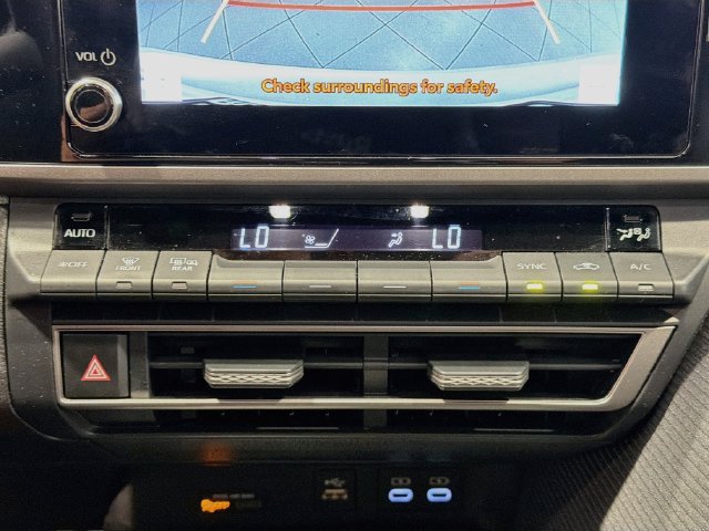 Certified 2026 Toyota Camry SE FWD image 13