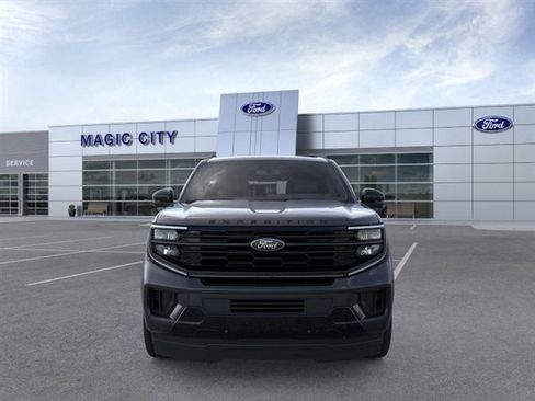 New 2026 Ford Expedition Platinum w/ Stealth Appearance Package AWD/4WD image 6