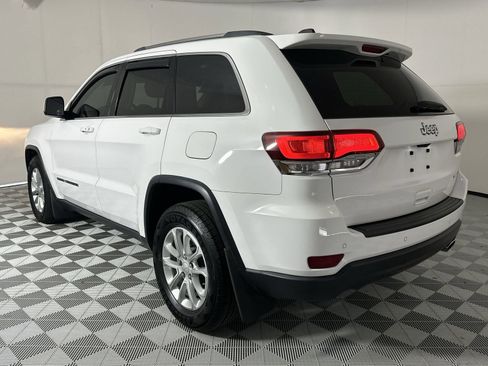 Used 2021 Jeep Grand Cherokee Laredo RWD image 6