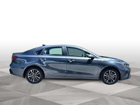 Used 2024 Kia Forte LXS FWD image 9