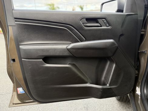 Used 2024 Chevrolet Colorado W/T image 11