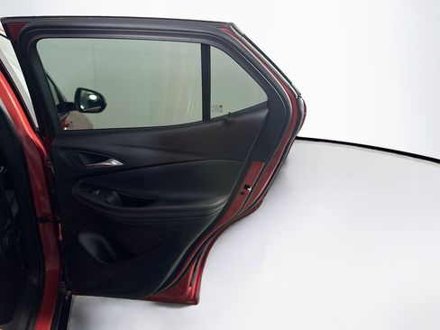 Used 2024 Buick Encore GX Sport Touring FWD image 30