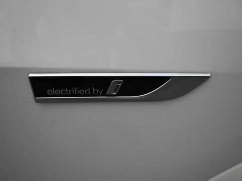 Used 2022 BMW X5 xDrive45e w/ M Sport Package AWD/4WD image 33
