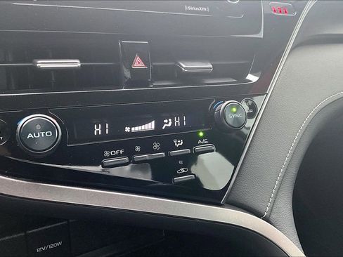 Certified 2022 Toyota Camry SE image 14