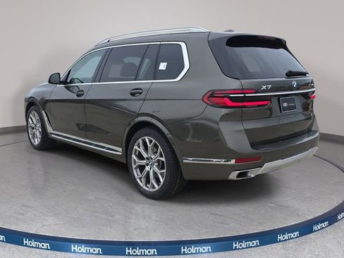 Used 2025 BMW X7 xDrive40i AWD/4WD image 8