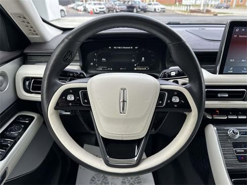 Used 2023 Lincoln Aviator Black Label w/ Jet Package image 70