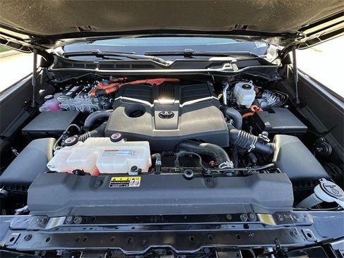 Used 2023 Toyota Tundra Limited image 34