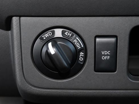 Used 2009 Nissan Xterra S AWD/4WD image 13