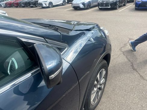 Used 2018 Nissan Murano SL w/ Moonroof Package AWD/4WD image 17