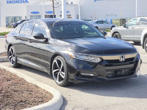 Certified 2018 Honda Accord Sport image 2