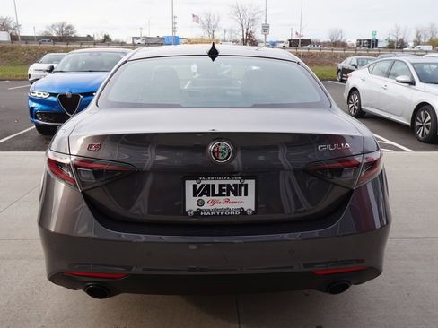 New 2024 Alfa Romeo Giulia Sprint image 8