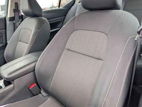 Used 2024 Nissan Altima 2.5 SV image 19