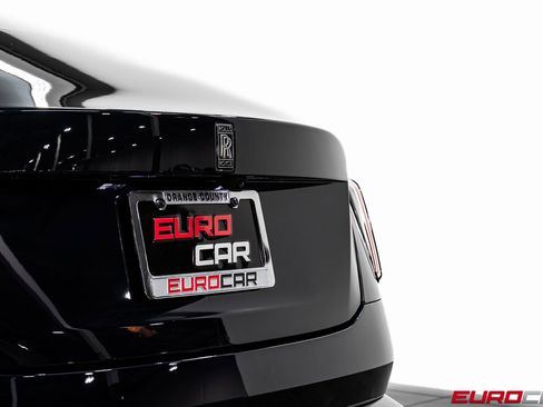 Used 2025 Rolls-Royce Spectre Black Badge image 17