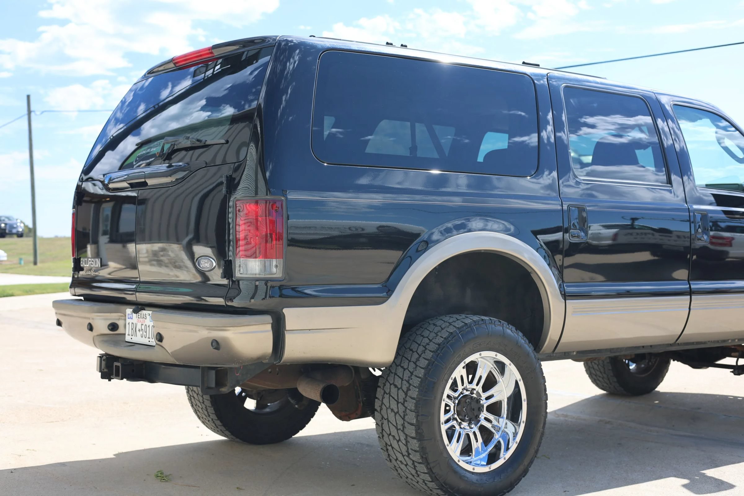 Used 2005 Ford Excursion Eddie Bauer AWD/4WD image 4