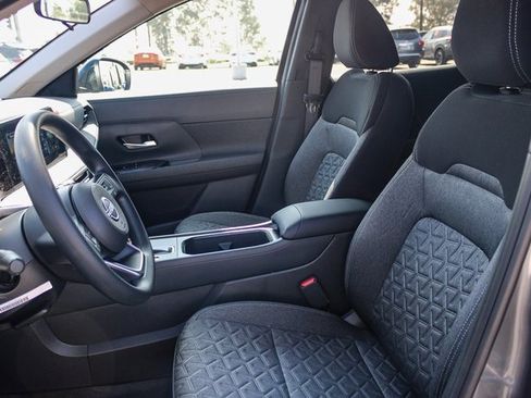 New 2026 Nissan Kicks SV image 19