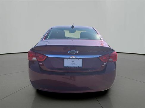 Used 2017 Chevrolet Impala LT w/ Convenience Package FWD image 4